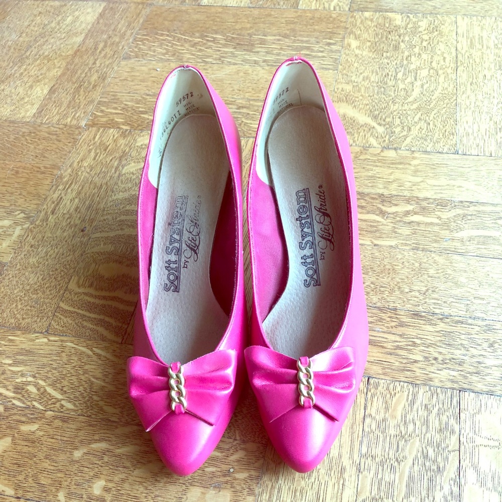 80s hot pink pumps